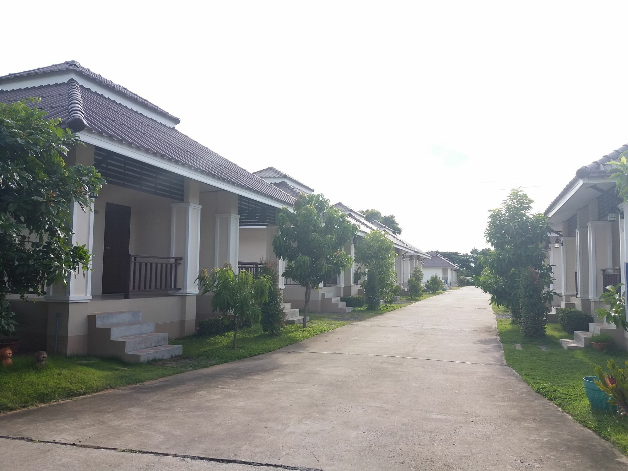 Samsiri Resort Korat Накхонратчасима Экстерьер фото